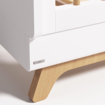 Maralis evolutionary cradle in solid wood