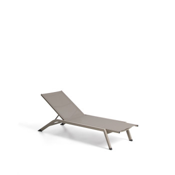 Capraia stackable aluminum sunbed