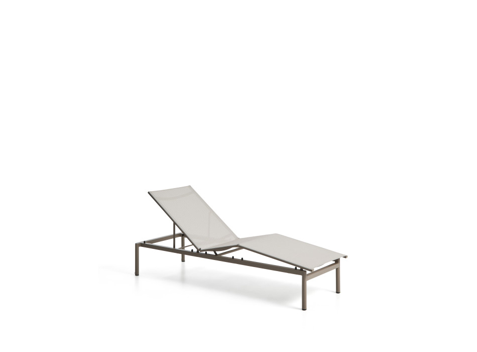Lesina stackable aluminum sunbed