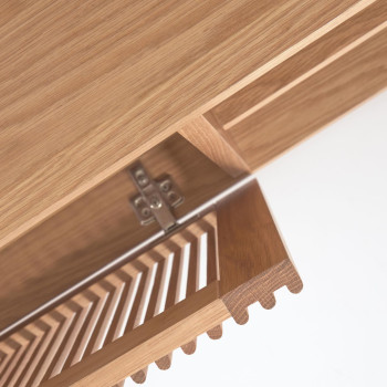 Beyla 2-door TV cabinet in solid wood and oak veneer 180 x 49.5 cm FSC100%