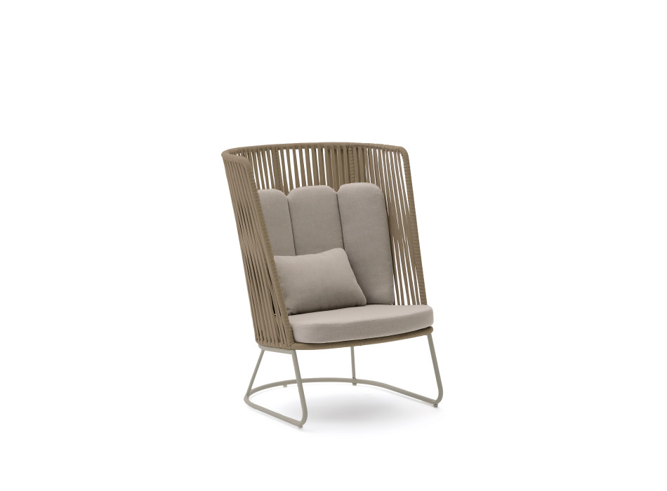 Saconca high-back outdoor armchair in beige rope and galvanized steel