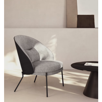 Eamy armchair