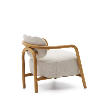 Melqui beige armchair made of solid oak wood with a natural finish