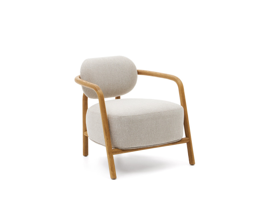 Melqui beige armchair made of solid oak wood with a natural finish
