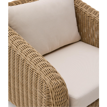 Meria armchair in synthetic rattan and legs in 100% FSC solid acacia wood