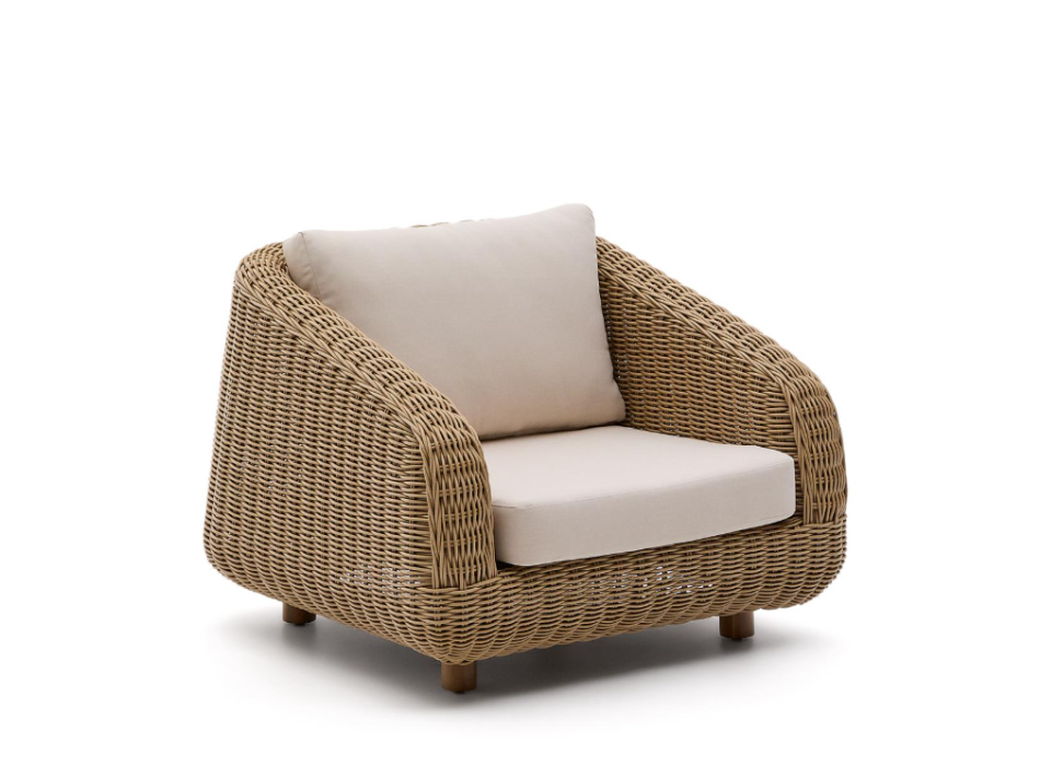 Meria armchair in synthetic rattan and legs in 100% FSC solid acacia wood