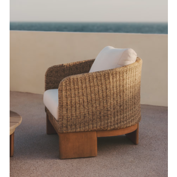 Xoriguer armchair THE SHAPE