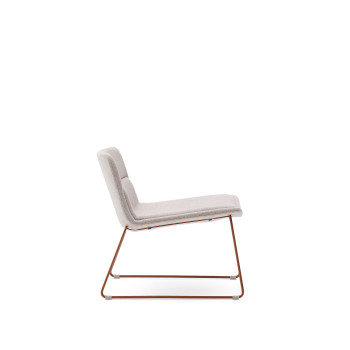 Beige Zahara armchair with steel legs and 100% FSC terracotta finish