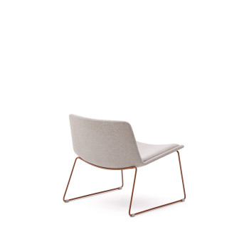 Beige Zahara armchair with steel legs and 100% FSC terracotta finish