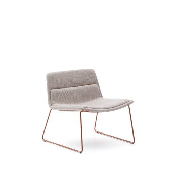 Beige Zahara armchair with steel legs and 100% FSC terracotta finish