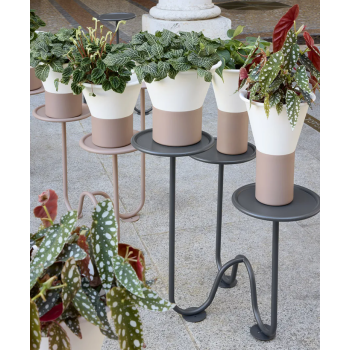 MIMOSA SCAB floor planter