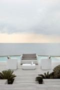 Upholstered living room with Nova velvet MyYour cushions