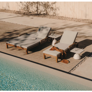 Sonsaura deck chair in solid FSC 100% eucalyptus wood