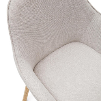 Aleli chair in beige chenille and solid ash wood legs with a natural finish