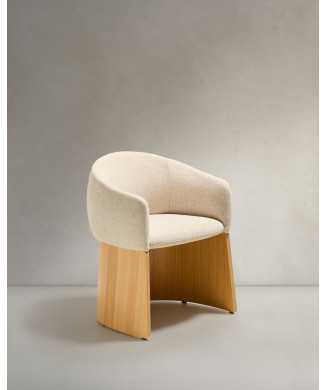 Bosca chair in beige chenille and FSC 100% oak veneer