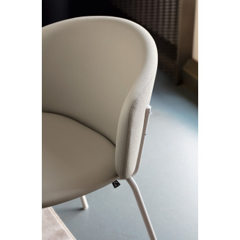 BETTY CONNUBIA chair