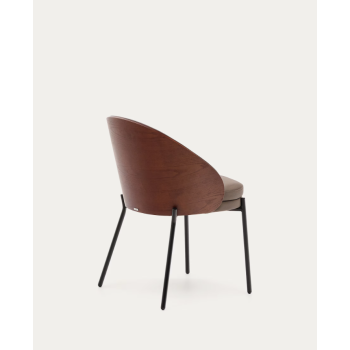 Eamy Chair THE SHAPE