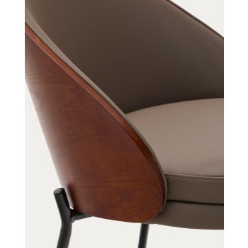 Eamy Chair THE SHAPE