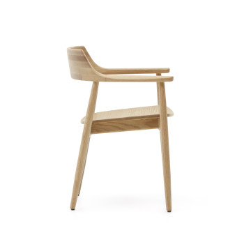 Fondes chair in solid oak wood with a natural finish (FSC Mix Credit).