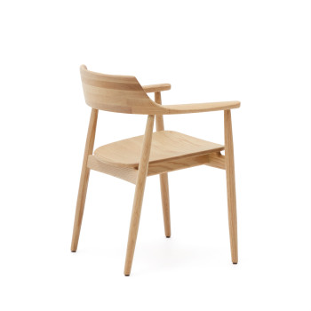 Fondes chair in solid oak wood with a natural finish (FSC Mix Credit).