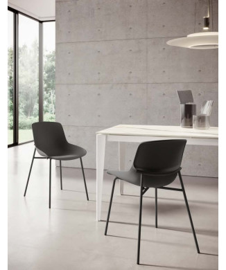 NOA lacquered steel chair by Ingenia Casa