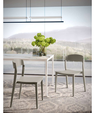 MIRA polypropylene chair by Ingenia Casa