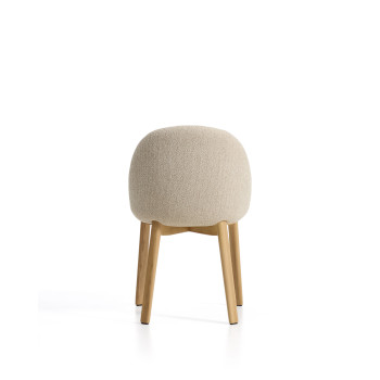 Meila chair in beige chenille and solid oak legs with a natural finish