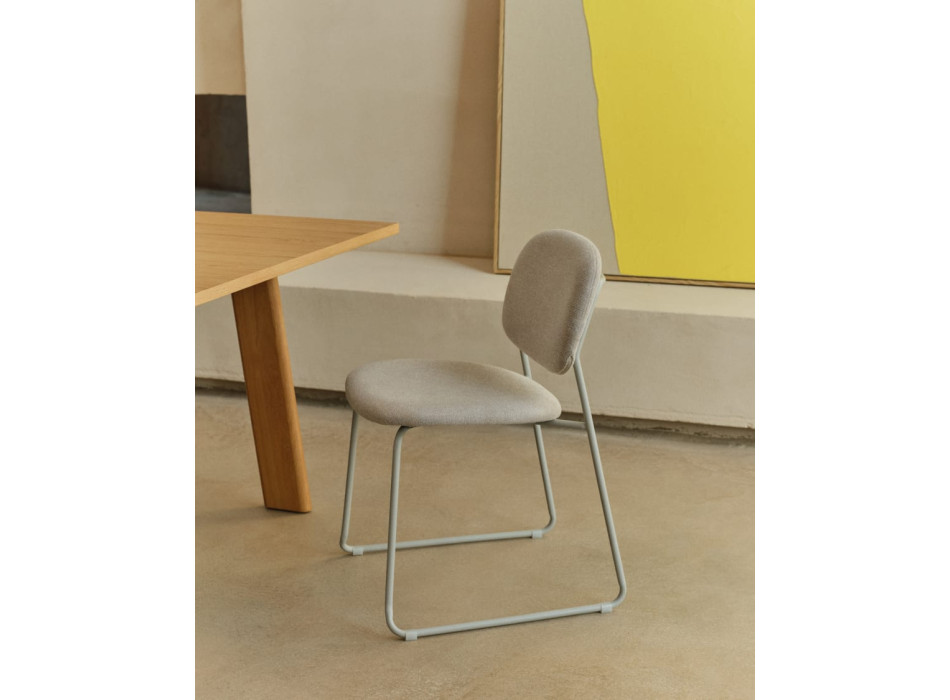 Meli chair in beige chenille and beige metal frame FSC Mix Credit