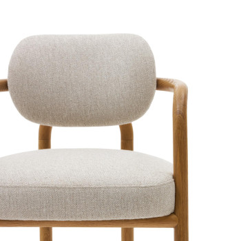 Melqui beige chair made of solid oak wood with a natural finish