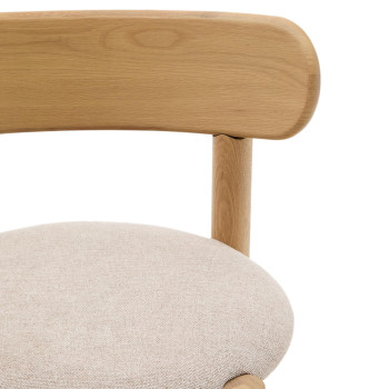 Nebai chair in beige chenille with solid oak frame, natural finish FSC MIX C
