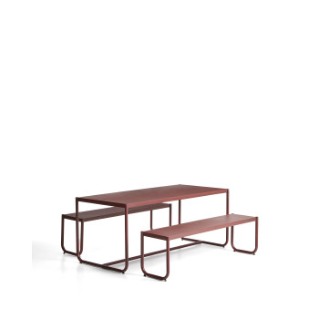 Sotil set of 2 benches and table in galvanized steel with garnet finish 183 x 83 cm