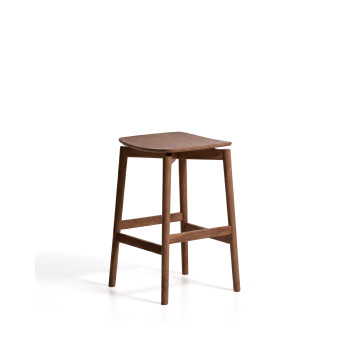 Evera stool in oak veneer with finish