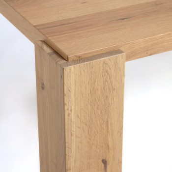 Deyanira table with oak veneer and solid oak legs, 160 x 90 cm