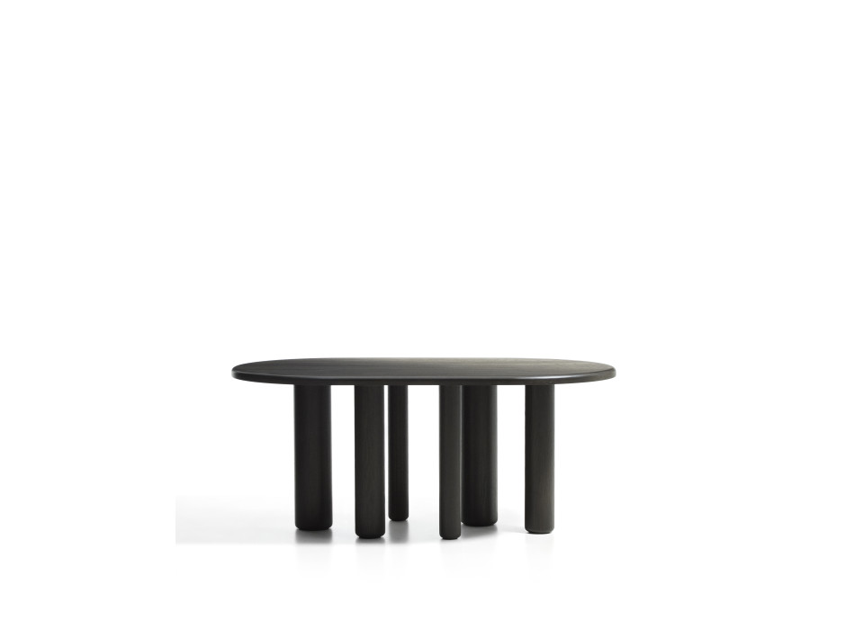 Mailen oval table in ash with dark finish Ø 180 x 105 cm