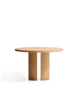 Nealy round table with oak veneer and natural finish Ø 120 cm