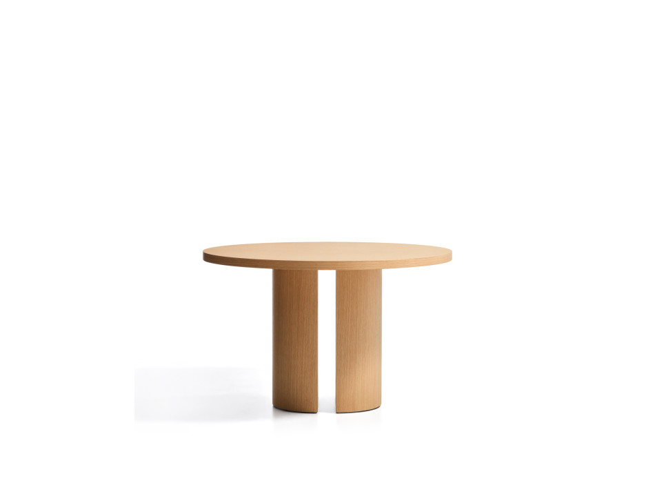 Nealy round table with oak veneer and natural finish Ø 120 cm