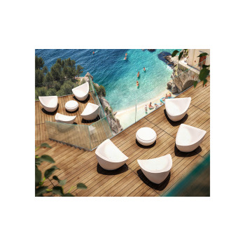 Vela Armchair by Plust